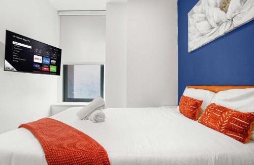 Cultural District Apartment | CozySuites Chic1BR in Downtown Pitts #11