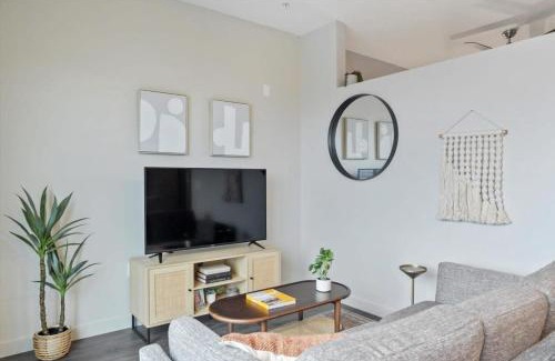 Lower Lawrenceville Apartment | CozySuites Roomy 1BR, Lawrenceville