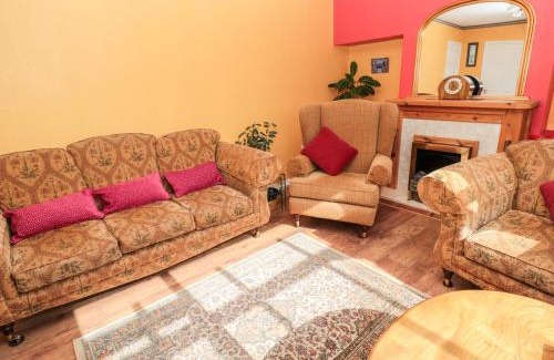 Embleton House | Cra-na-ge
