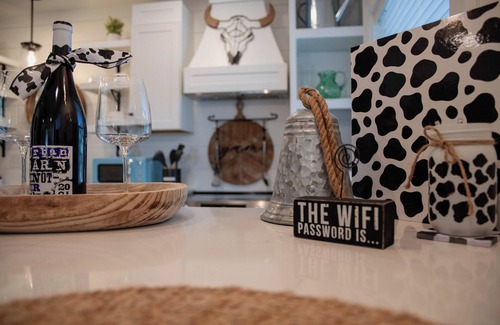 Fort Myers House | Cracker Cow Cottages B, Downtown Ft. Myers: Walk to Best Eats and Shops!
