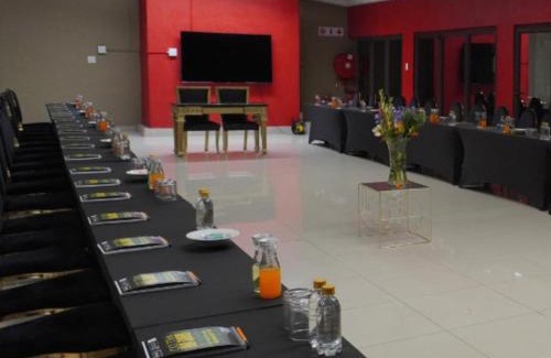 Krugersdorp Hotel | Cradle Mount Hotel