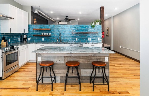 Duluth Apartment | Craft District Loft - Michigan