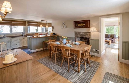 Loch Tay House | Craigeanie Farmhouse
