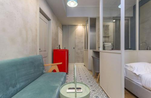 Mar Mikhael Apartment | Cranberry 1-BR Toot in Mar Mikhael