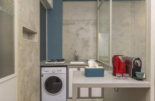 Mar Mikhael Apartment | Cranberry 1-BR Toot in Mar Mikhael
