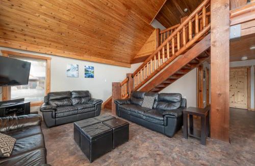 Valemount House | Cranberry