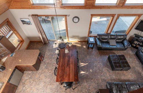 Valemount House | Cranberry Cabin Rental