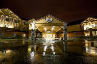 Tomah Hotel | Cranberry Country Lodge