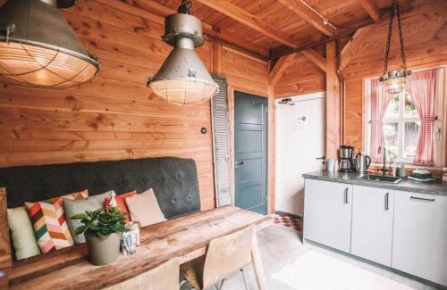 Sprang-Capelle Ski Chalet | CRASH'NSTAY - The Silo Bungalow
