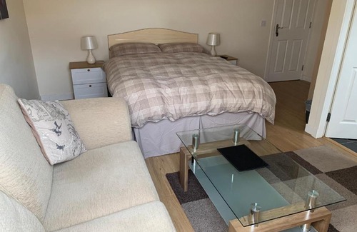Aberdeen House | Crayford's Guest House
