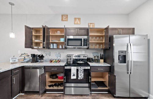 Clarksville House | Crazed Farmhouse Themed Condo