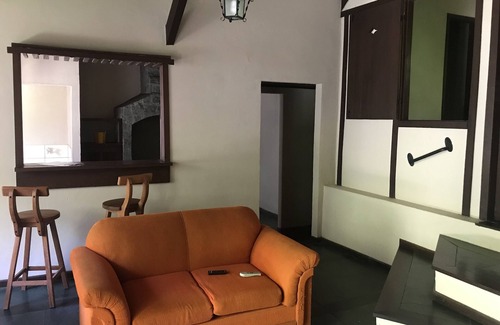 Mury House | Creek Chalet