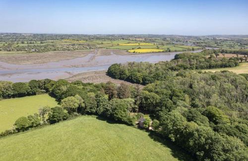 Cosheston House | Creek Cottage - get away from it all that this stunning cottage
