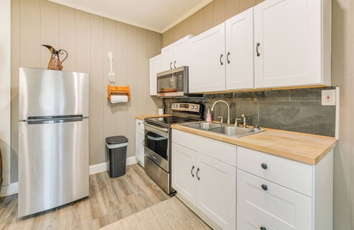 LaGrange House | Creek Lodge - LaGrange's Best Kept Secret