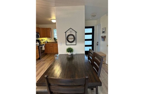 Mount Hood Village Cottage | π π² Creek Side Mt. Hood Adventure Cottage π² π