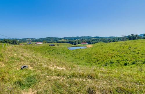 Campton House | Creek, Trails and Falls! Rural Red River Gorge Cabin