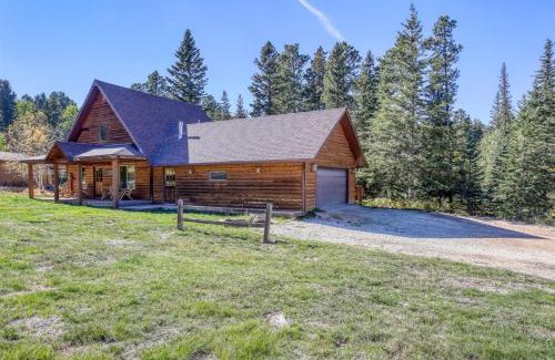 Lead House | Creekside Cabin - Garage