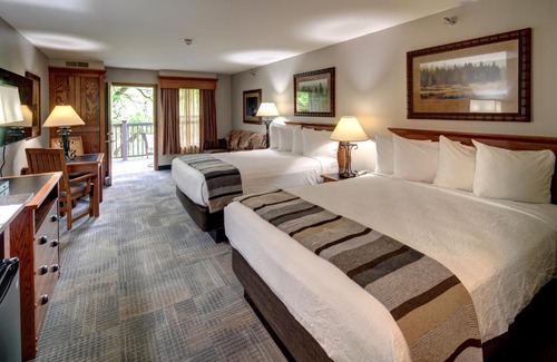 Custer Cabin | Creekside Lodge at Custer State Park Resort