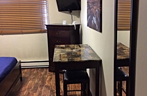 North Star Hotel | Creekwood Inn