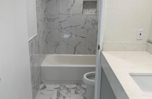 Park Mesa Heights Hotel | Crenshaw Inn Motel