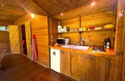 Deshaies Cottage | Creole Mezzanine Case . Wooden Hut With Mezza