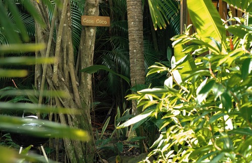 Deshaies Cottage | Creole Mezzanine Case . Wooden Hut With Mezza