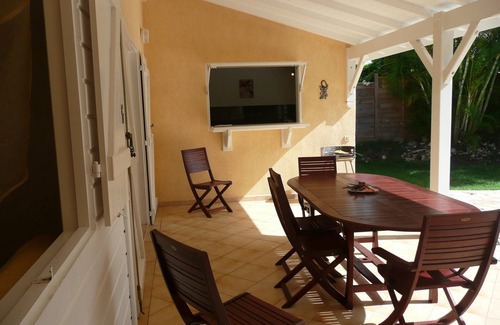 Saint-Francois Villa | Creole villa in secure residence swimming pool with salt