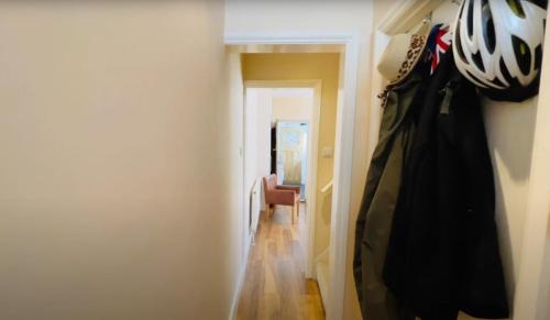 Shooters Hill Apartment | Crest View Plaza