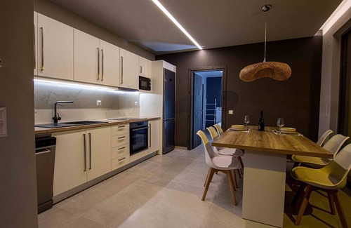 Kamilari Villa | Crete Villa Paseathea, Luxurious Pool Getaway