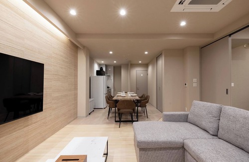 Shinmachi Apartment | Crice Hotel Shinsaibashi 502 Conveniently located 9 min walk from Shinsaibashi