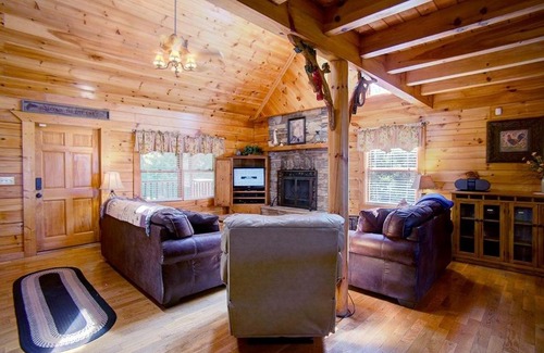 Dandridge House | Cricket Lane Cabin
