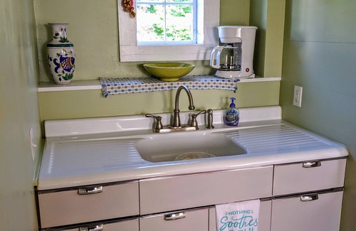 Gloucester House | Cripple Cove Apartment in historic home across from harbour in Gloucester, MA