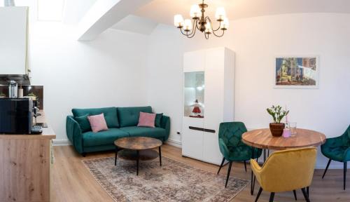 Tirgu Mures Apartment | Cris Apartments Upstairs