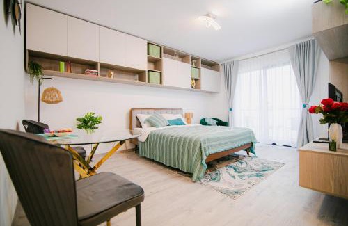 Vladeni Apartment | Cristian Point Apartment With Parking