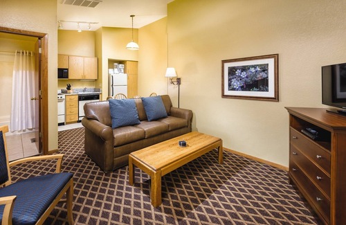Pagosa Springs Resort | Cross-country skiing, golf, horseback, hiking and much more !