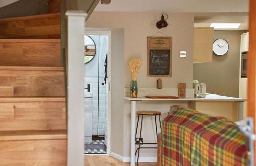 East Lewiston House | Crossroads Cottage