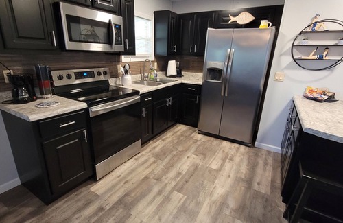 Iuka House | CROSSROADS TO PICKWICK THE PORCH