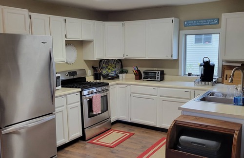 Newaygo Cottage | Croton Pond Cottage and dock- pet friendly!