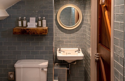 Pooley Bridge Hotel | Crown Inn at Pooley Bridge