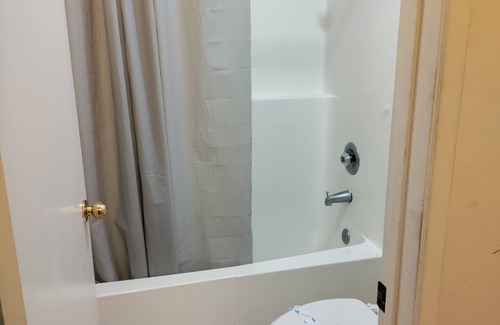 Mount Helix Hotel | Crown Inn