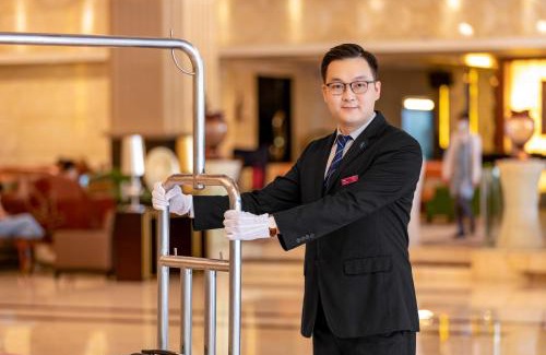 Foshan Hotel | Crowne Plaza Foshan by IHG - Canton Fair free shuttle bus