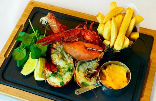 Surbiton Hotel | Crowne Plaza London - Kingston by IHG
