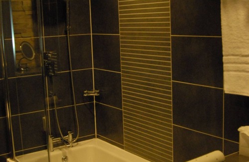 Surbiton Hotel | Crowne Plaza London - Kingston by IHG