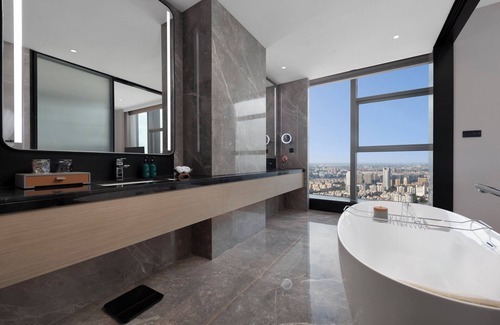 Jiaojiang Hotel | Crowne Plaza Taizhou City Center by IHG