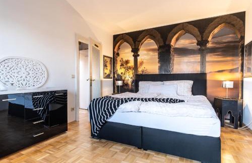 Ost House | cruwzo I Holiday Home with Balcony, Garden and Terrace