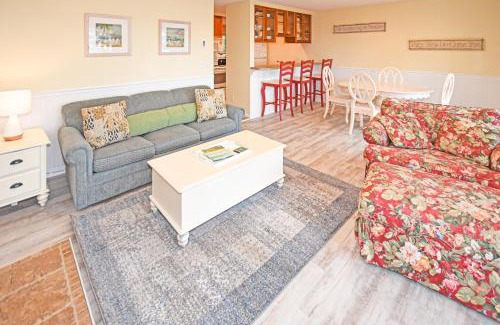 Glen Arbor Apartment | Crystal Beach 13