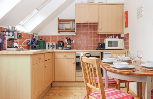 Highampton House | CRYSTALS, pet friendly, with pool in Hatherleigh