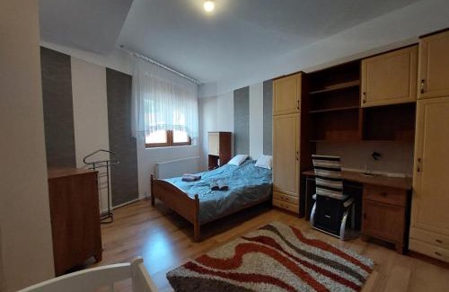Szeged Apartment | CsaládBarát Vendéglak Szegedi Magánszálláshely 9 fő részére, nagycsaládok és baráti társaságok részére
