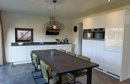 Otterlo House | Cube Elite 6 by Interhome