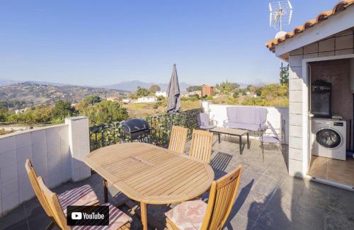 Alhaurin el Grande House | Cubo's Casa La Bravo BBQ Roof Terrace